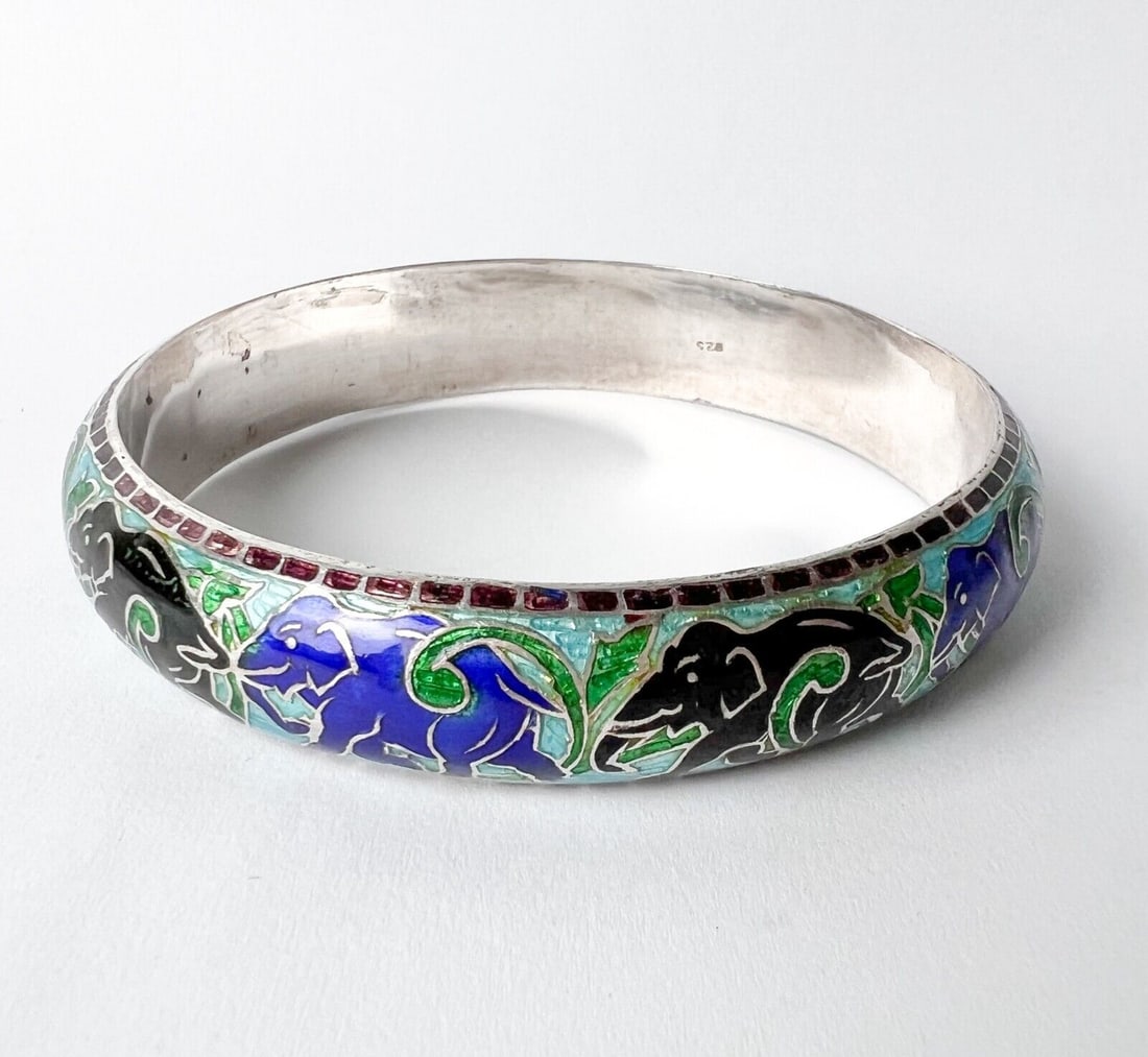 Vintage Enamel elephants on sterling silver bangle bracelet (1 of 6)