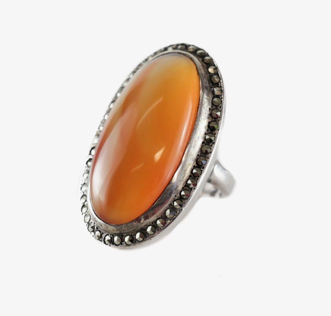 Large Vintage Sterling Silver Oval Striped Agate and Marcasite RING size 5.75: Large Vintage Sterling Silver Oval Striped Agate and Marcasite ring size 5.75. Oval agate cabochon framed by marcasite. Indistinct mark, tested silver. 17.3grams Measurements: Approx. ring face 35mm x
