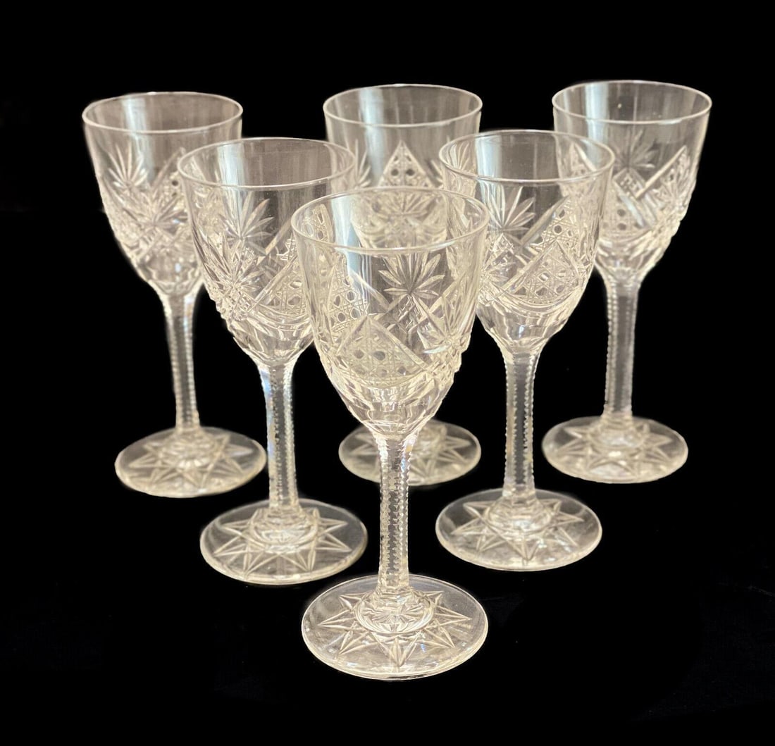 6 Val St (Saint) Lambert Clear Cut Cordial Wine Glass Goblets - Cane, Arch, Fan: 6 Val St (Saint) Lambert clear cut glass cordial wine goblets. Cane, arch, and fan cut motifs to the bowl with ridged stems. A cut star design to the bases. Weight: Approx. 1 lb Measurements: Approx.1