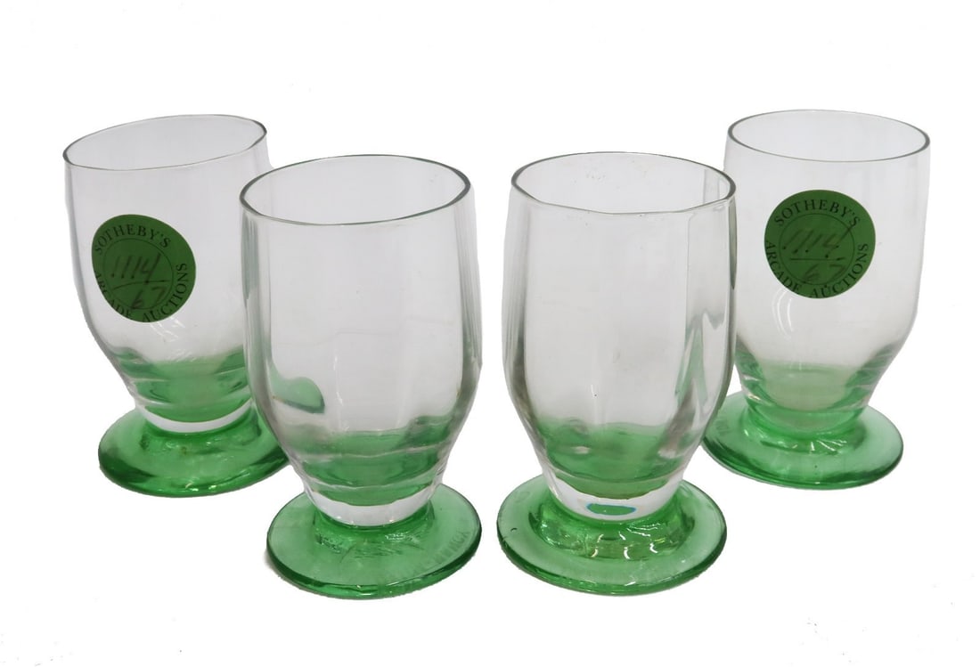 4 Daum Nancy Clear and Green Crystal 3.625 inch Cordial Shot Glasses: 4 Daum Nancy clear and green crystal 3.625 inch cordial shot glasses. Clear bowls with a green base. Marked Daum Nancy to pontil underside. A few with vintage Sotheby's Arcade Auction tags. Weight: Ap