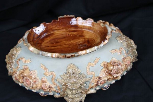 COLOSASAL WILHELM SCHILLER SONS MAJOLICA CENTER B - 8