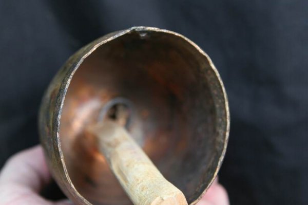 VINT NOAH HAND FORMED HEARD BELL W HAND HEWED CLA - 5