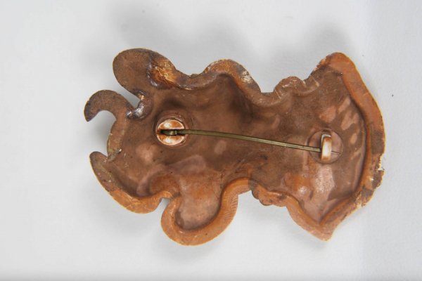 VINTAGE BORDAN'S ELSIE THE COW PIN ADORABLE - 4