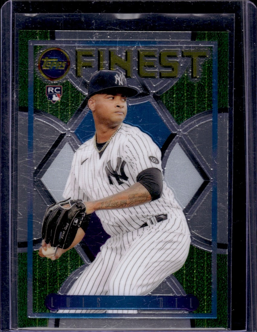 Luis Gil Finest RC 2022 Topps #174 (1 of 2)