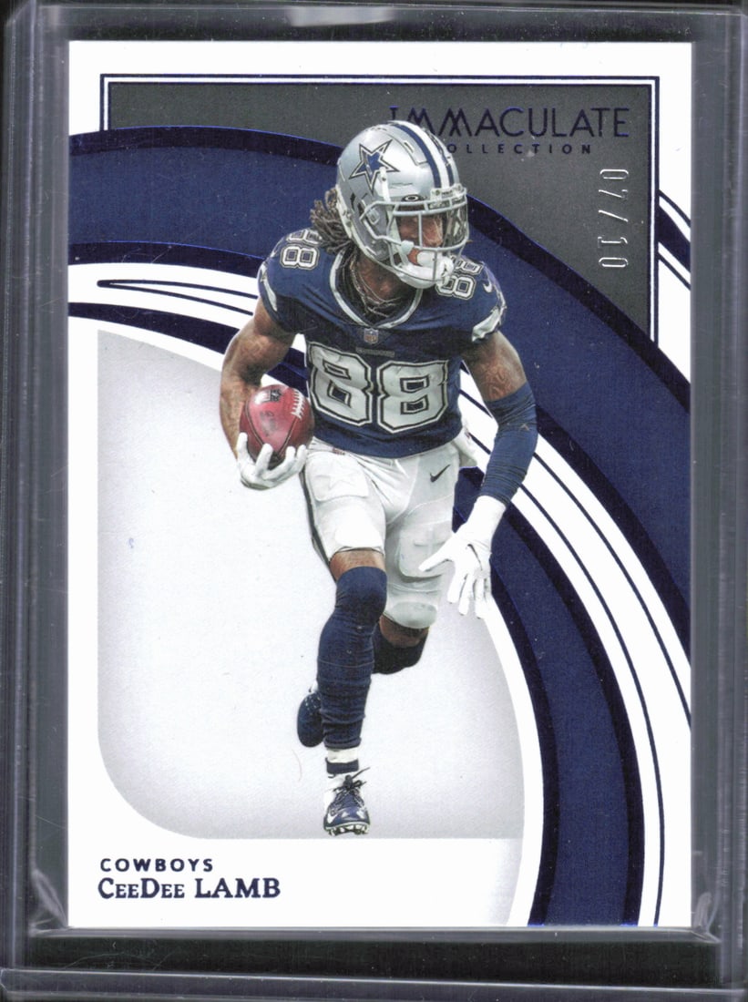 2022 Panini Immaculate Collection #26 CeeDee Lamb Blue #/10 (1 of 2)