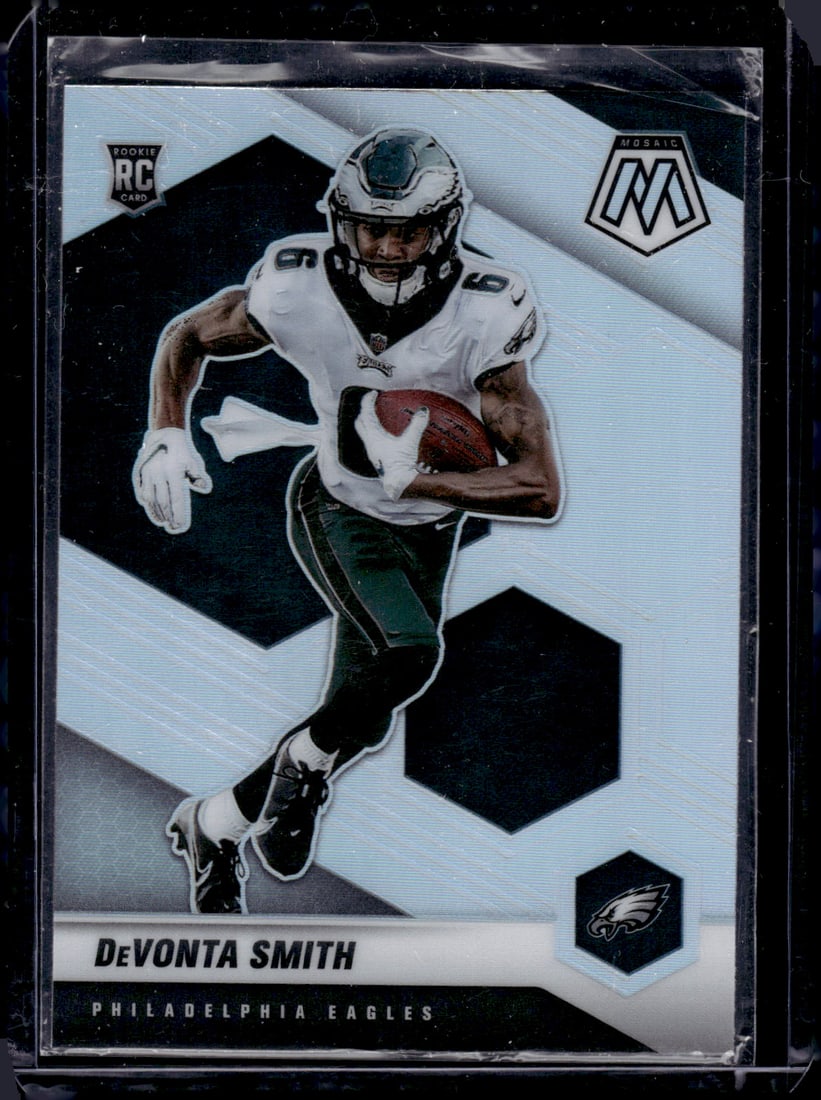 DeVonta Smith Silver Prizm RC 2021 Panini Select #305 (1 of 2)