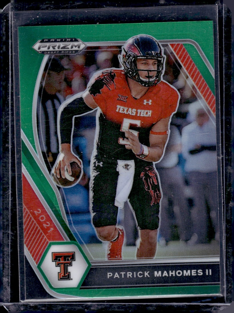 Patrick Mahomes Green Prizm 2021 Panini Prizm Draft Picks #7 (1 of 2)