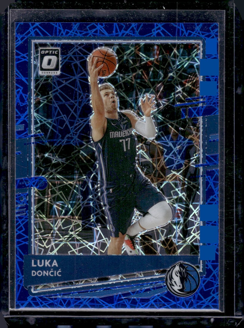 Luka Doncic Blue Velocity Prizm 2020-21 Panini Prizm #86 (1 of 2)