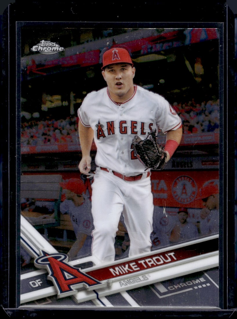 Mike Trout 2017 Topps Chrome #200 (1 of 2)