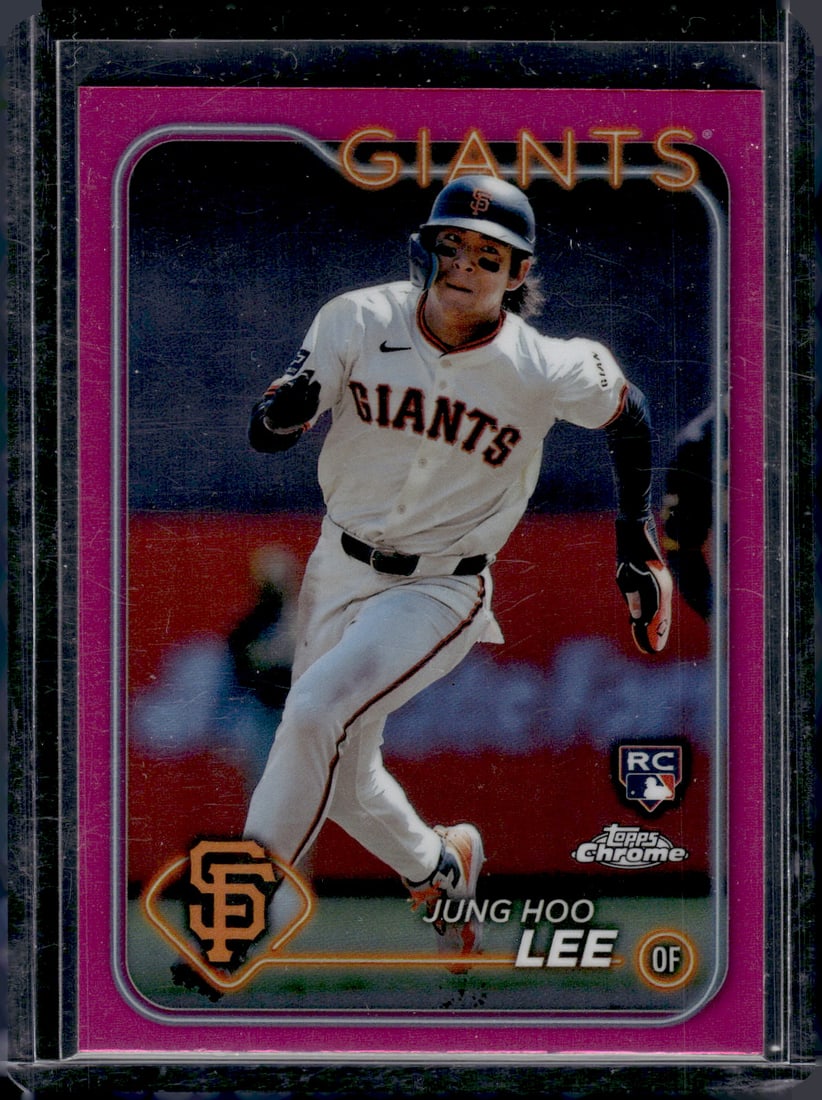 Jung Hoo Lee Pink Refractor RC 2024 Topps Chrome #201 (1 of 2)