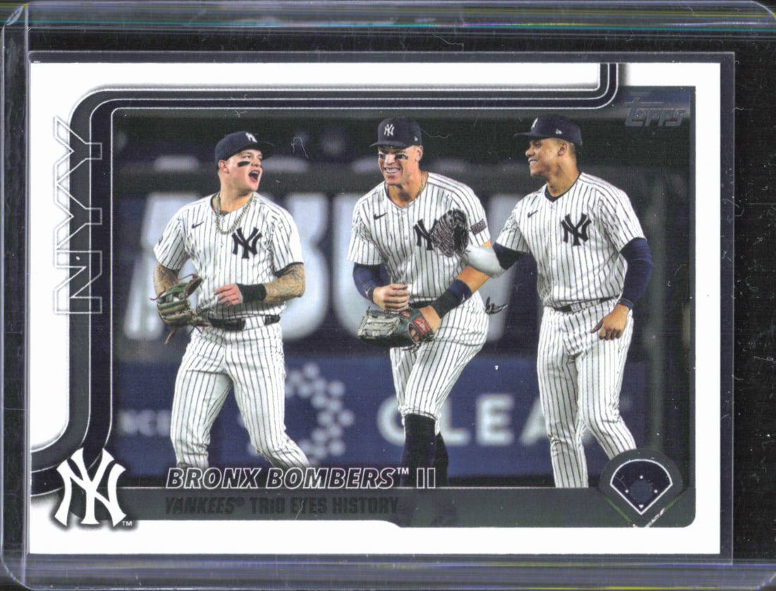 Bronx Bombers II: Yankees Trio Eyes History 2025 Topps #184 (1 of 2)