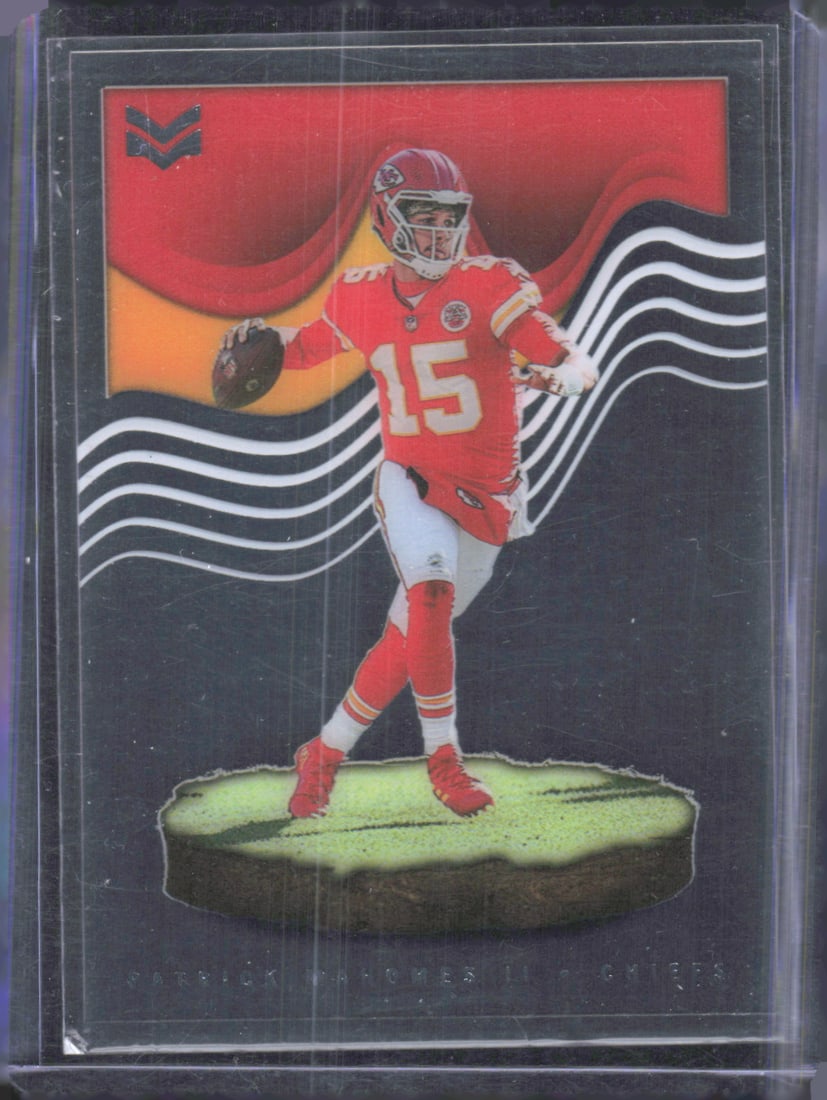 Patrick Mahomes II Magnitude 2022 Panini Chronicles #MAG-1 Football Card (1 of 2)