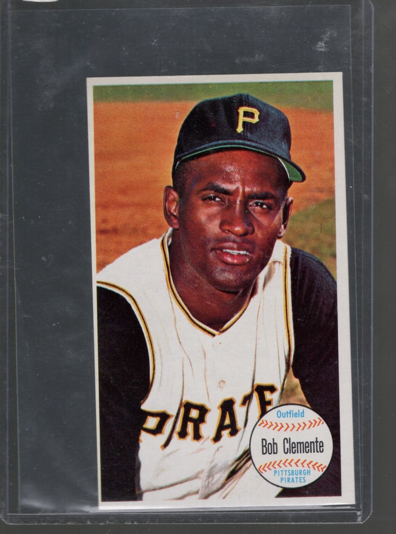 Roberto Clemente 1964 Topps Giants #11 Vintage Baseball Card (1 of 2)
