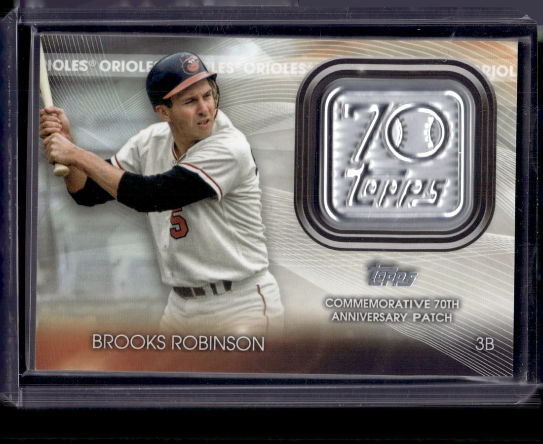 Brooks Robinson Commemorative 70th Anniversary Patch 2021 Topps #T70P-BR (1 of 2)