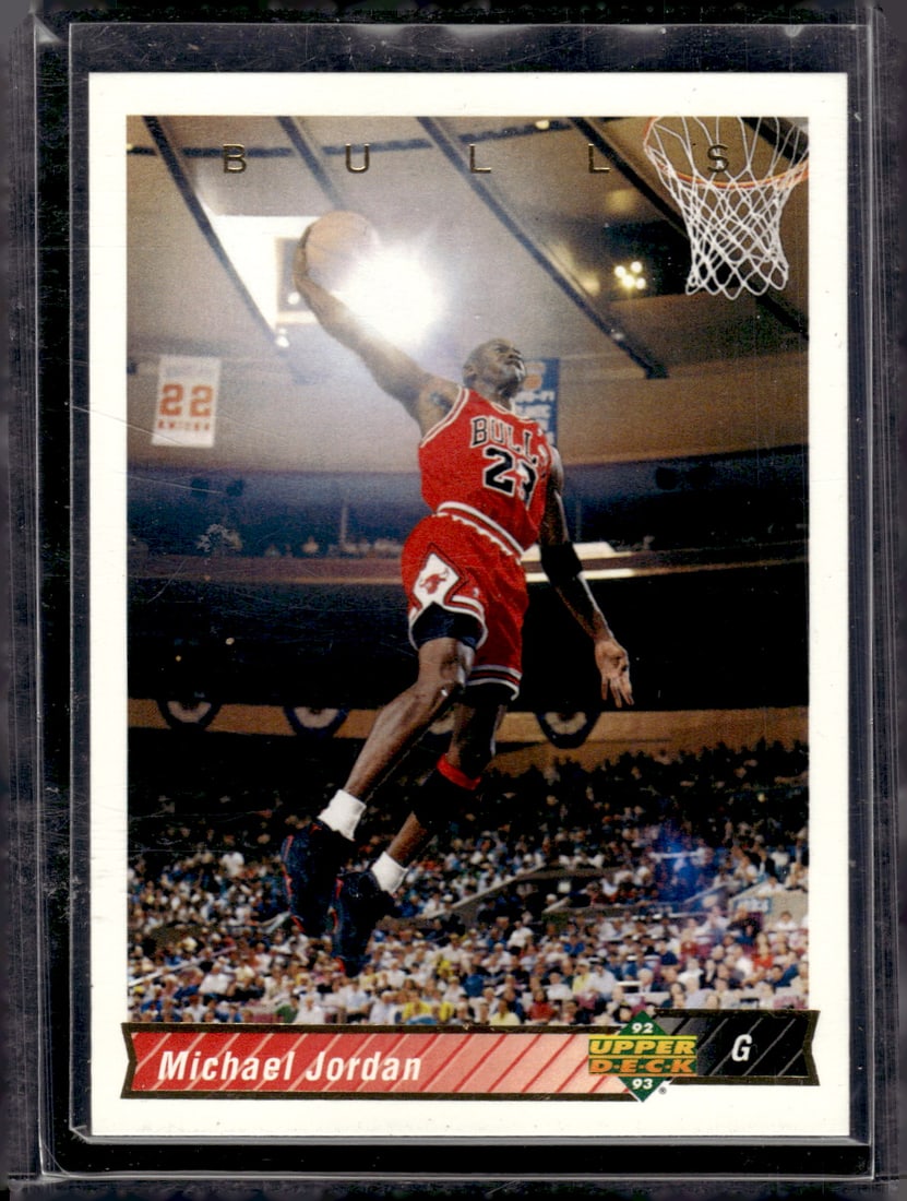 Michael Jordan 1992-93 Upper Deck #23 Chicago Bulls Basketball Card (1 of 2)