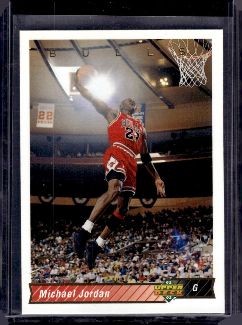 Michael Jordan 1992-93 Upper Deck #23 Chicago Bulls (1 of 2)