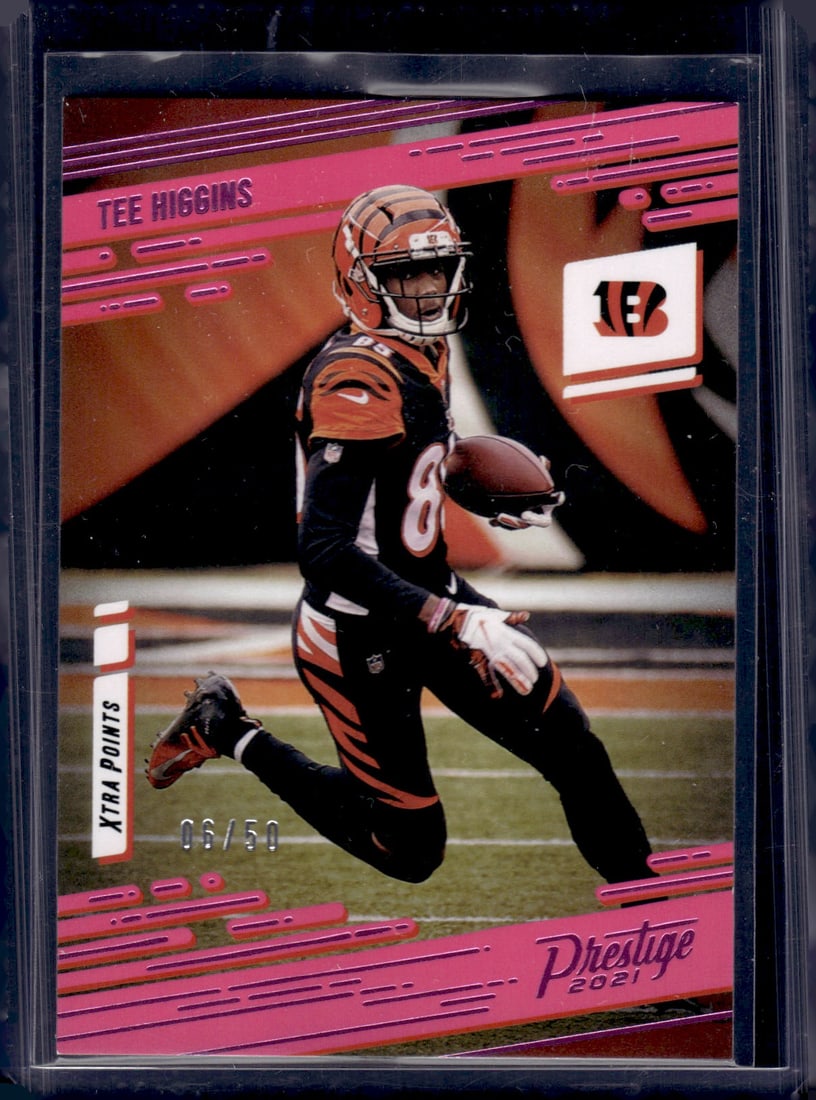 Tee Higgins Pink Xtra Points /50 2021 Panini Prestige #70 Bengals Football Card (1 of 2)