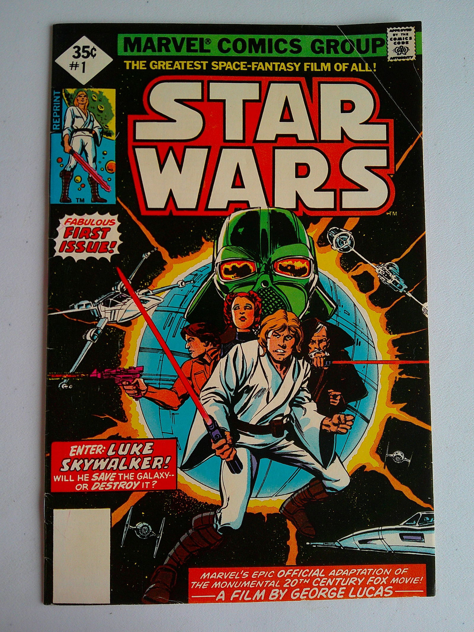 Star Wars #1 2nd EDITION July 1977 Vintage Marvel Comic Book, Crease Top Right Corner (1 of 3)