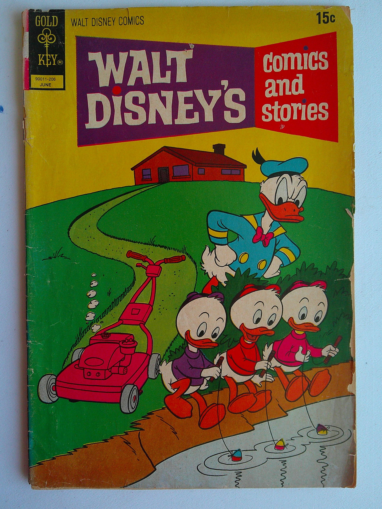 Walt Disney's Comics & Stories Vintage Gold Key Comic Book: Donald Duck 1972 #9 Volume 32 (1 of 8)