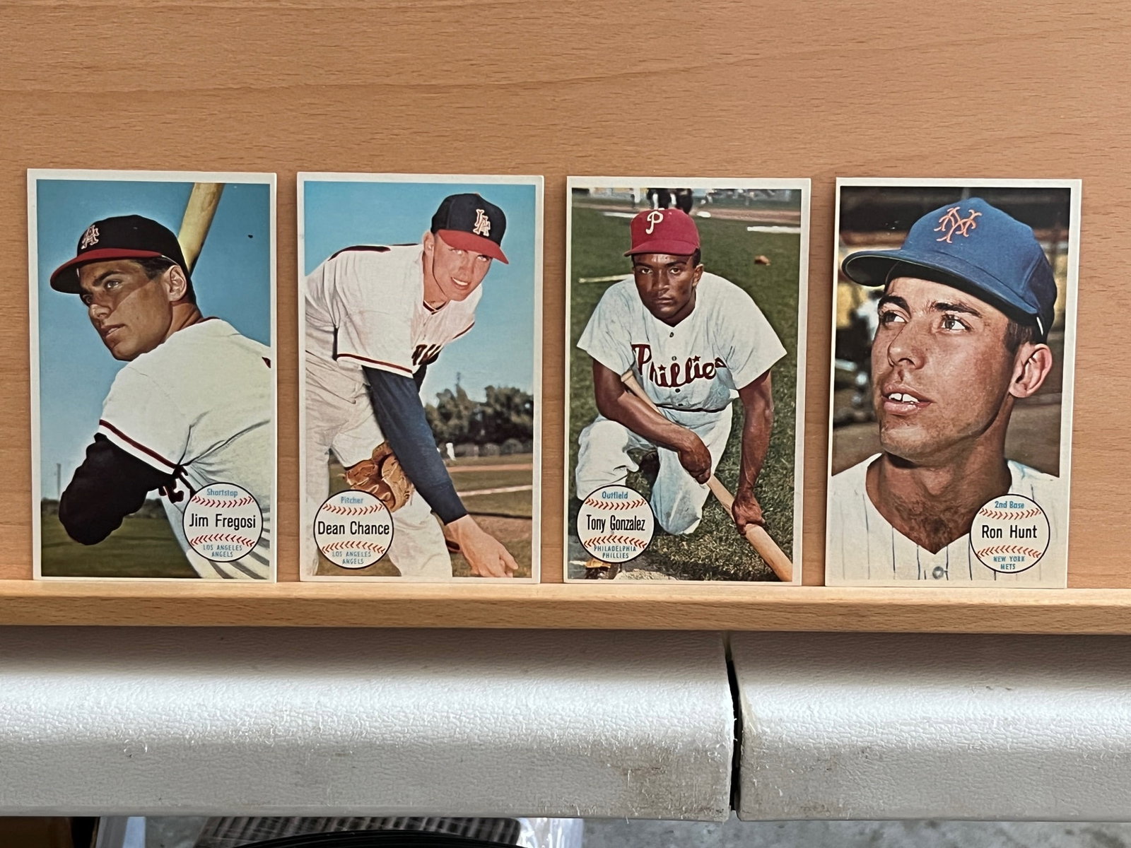 Lot of 4 1964 Topps Giants. All Different, See Pictures For Cards/Condition: Topps Baseball MLB Trading & Sports Cards, Sports Cards for Sale Near Me, World Series & Hall of Fame Players Memorabilia, Refractors, X-Fractors, Numbered, SP, SSP, Valuable Auction Memorabilia Lots 