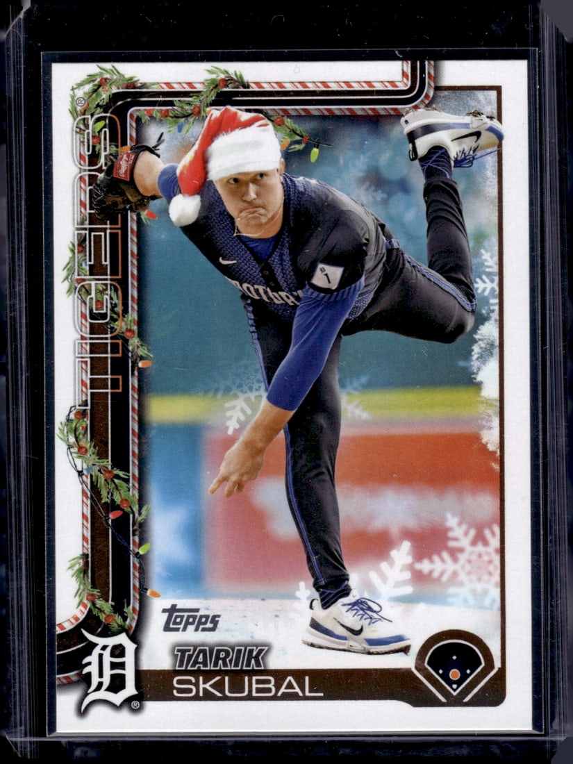 Tarik Skubal Santa Hat Variation SP 2025 Topps Holiday #H74 Detroit Tigers: Topps Baseball MLB Trading & Sports Cards, Sports Cards for Sale Near Me, World Series & Hall of Fame Players Memorabilia, Refractors, X-Fractors, Numbered, SP, SSP, Valuable Auction Memorabilia Lots