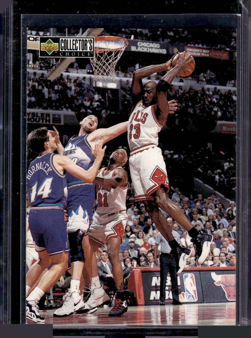 Michael Jordan 1997-98 Upper Deck Collector's Choice #390 Chicago Bulls (1 of 2)