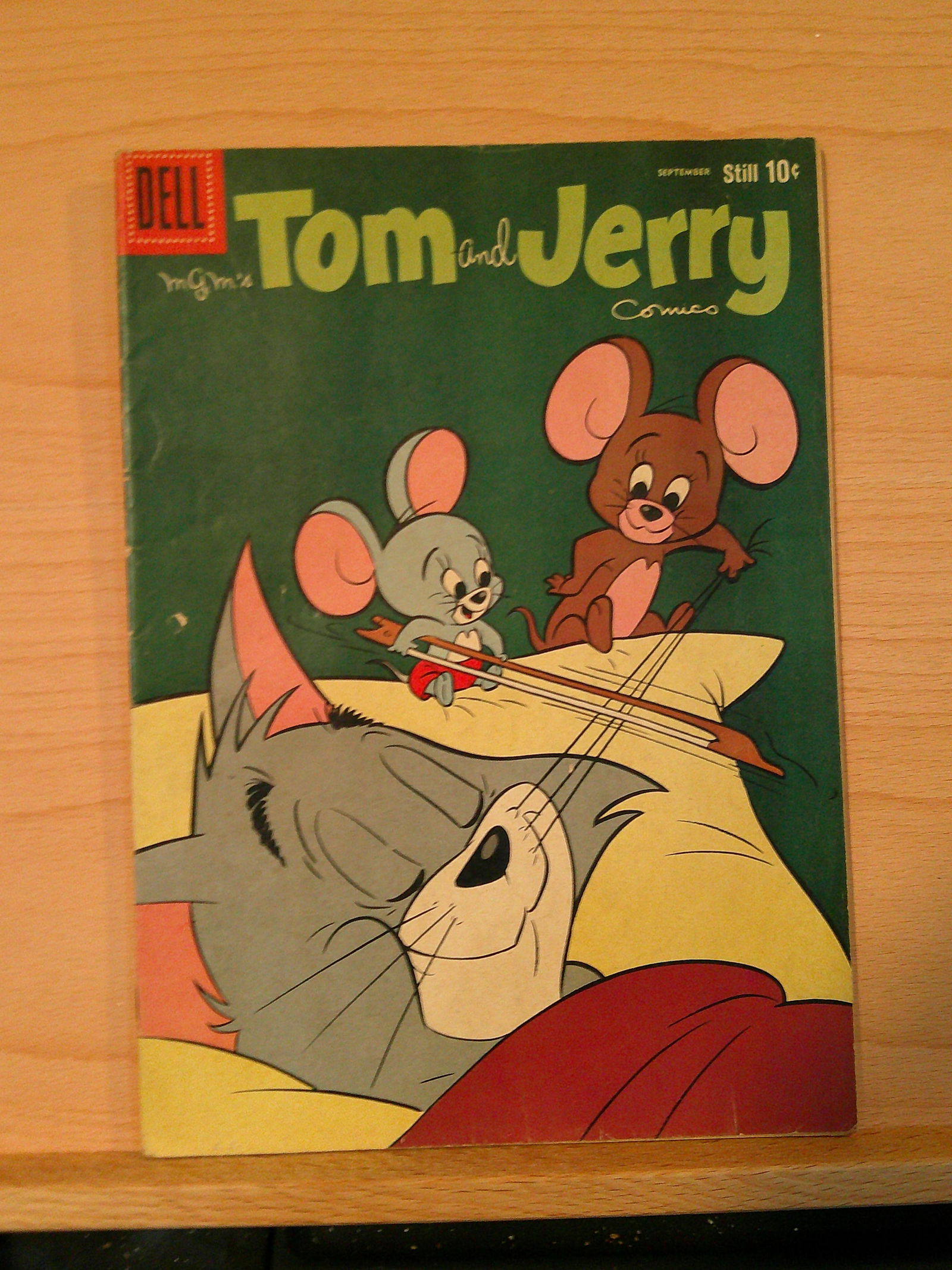Tom & Jerry Vintage Dell Comic Book: 1960 #194 (1 of 4)