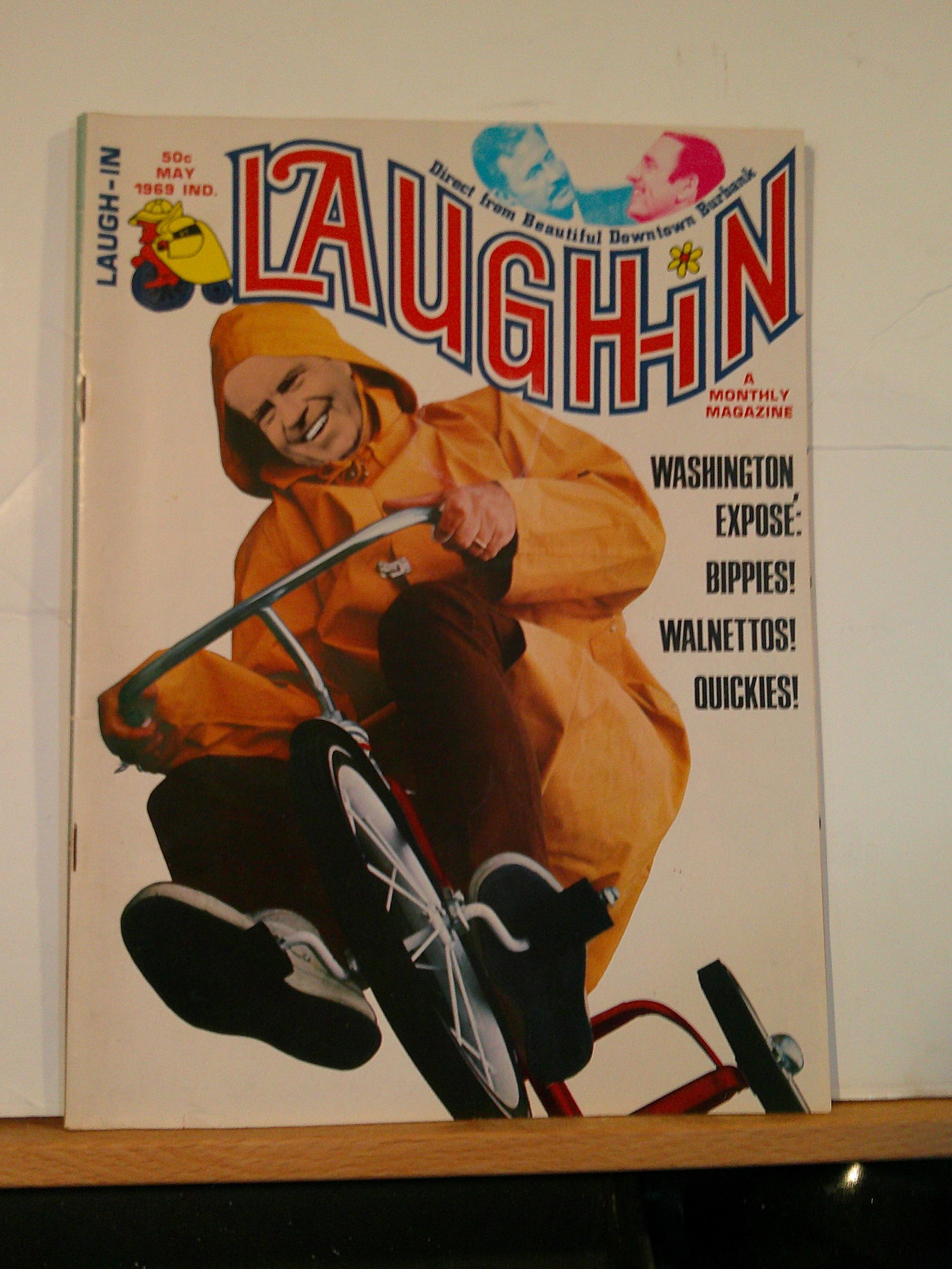 Laugh In Silver Age Magazine/Comic Book: 1969 #7 Richard Nixon on Cover: All Comic Books come Bagged, Boarded, and Sleeved in a Hard PVC Top Loader, Shipping is a little more than baseball cards due to the cost of supplies, Super Heroes Collectibles, Auction Magazine Lots 