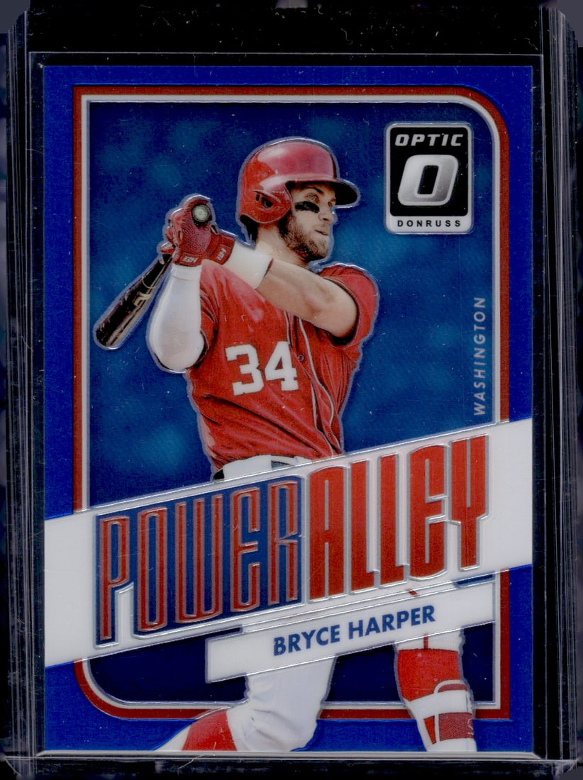 Patrick Mahomes Black/Green Shock Prizm 2024 Select #33 Kansas City Chiefs (1 of 2)