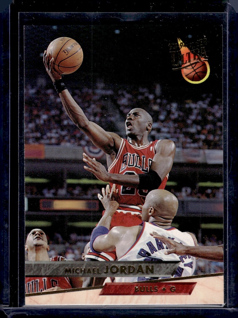 Michael Jordan 1993-94 Fleer Ultra #30 Chicago Bulls (1 of 2)