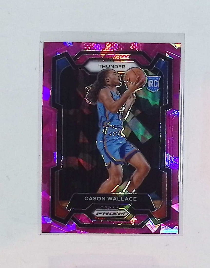 Cason Wallace Rookie Card Pink Cracked Ice 2023 Panini Prizm #139 NBAl Trading Card (1 of 2)
