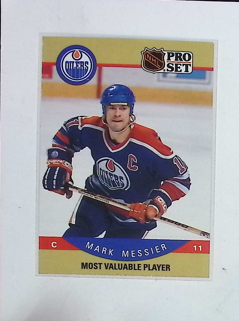 Mark Messier Most Valuable Player Insert 1990 Pro Set #397 Edmonton Oilers: Pro Set Vintage NHL Hockey Trading & Sports Cards, Old Sports Cards for Sale Near Me, Stanley Cup & Hall of Fame Players, Valuable Auction Memorabilia Lots for Sale On Line