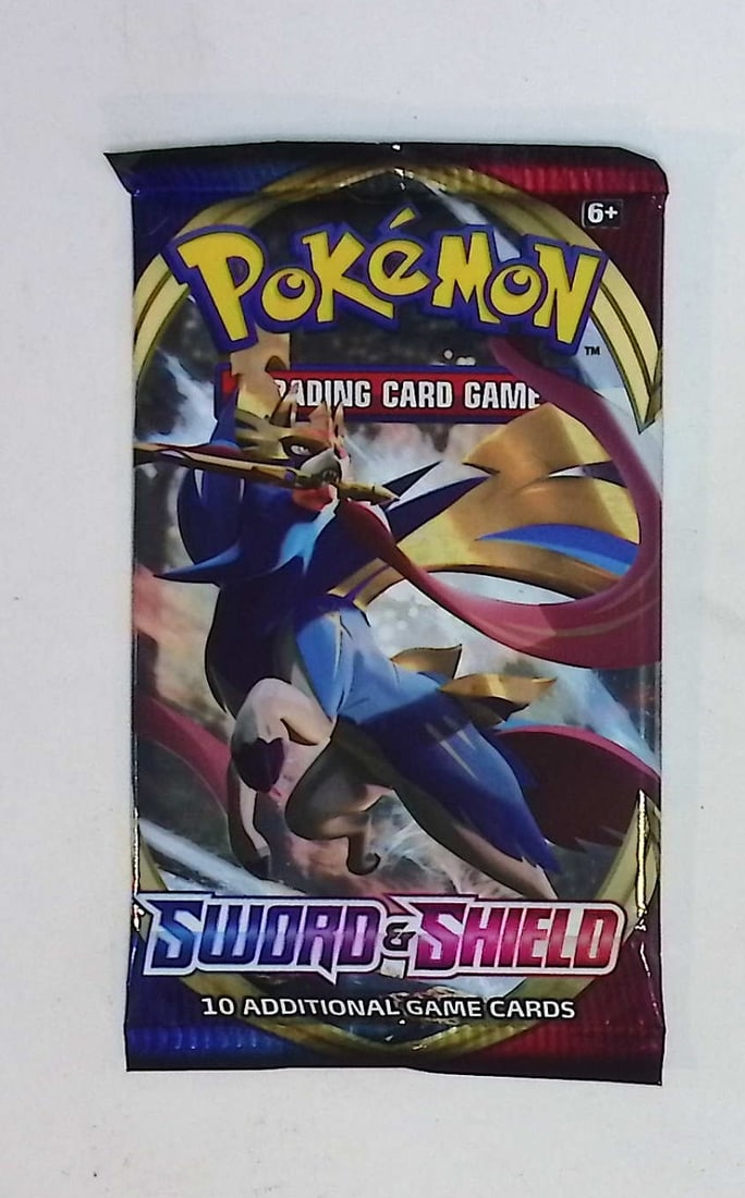 2020 Pokemon Sword and Shield 10 Card Booster Pack, TCG, Charizard, Evee, Pikachu: Pokemon Trading Card Game Cards, Charizard, Pikachu, Mewto, EX, Referse Holo, Holo Rare Cards, Secret Rare Cards, Full Art Cards, Evee, 3 Stars Ultra Rare Cards, Double Rare, Illustration Rare, Specia