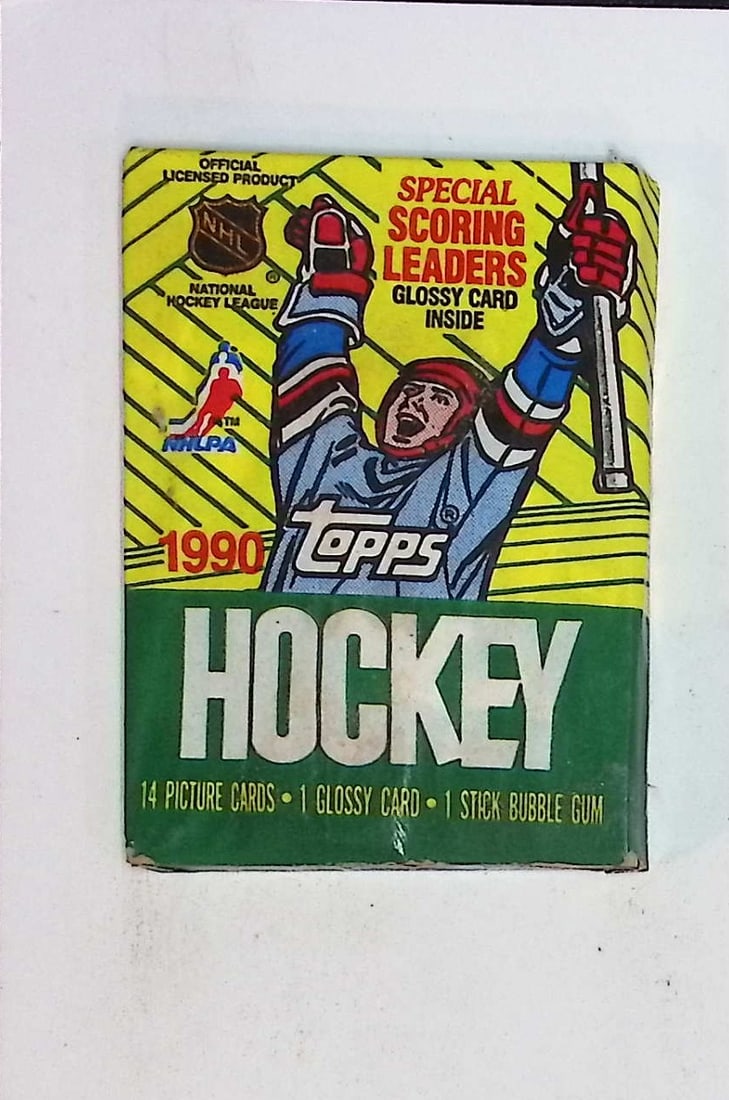 1990 Topps Vintage Hockey Cards Retail Box Wax Pack Sports Cards Wayne Gretzky: 1990 Topps Vintage Hockey Card Retail Box Wax Pack, Sports Cards, Brett Hull, Ray Bourque, Patrick Roy, Mario Lemieux, Wayne Gretzky, NHL Trading Cards, Stanley Cup, NHL Hall of Fame Player Trading Ca