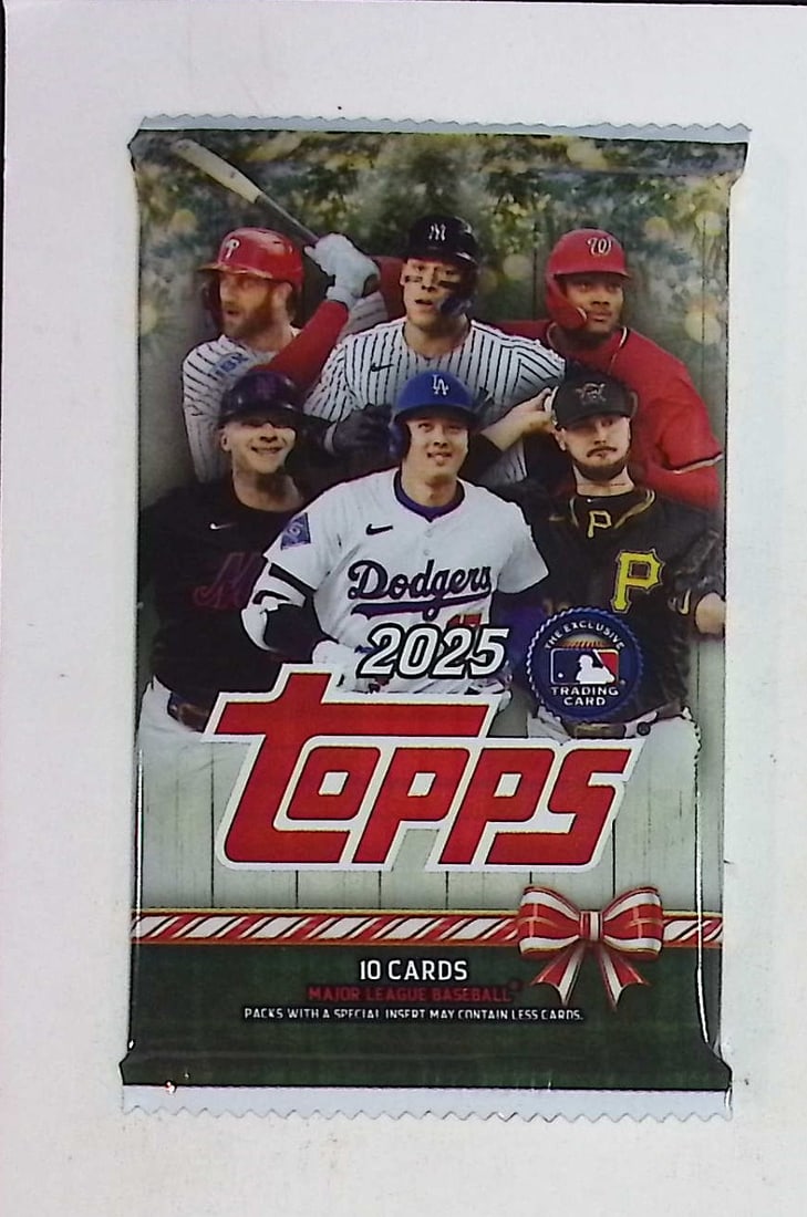 2025 Topps Baseball Holiday MEGA BOX PACK (1 of 1)