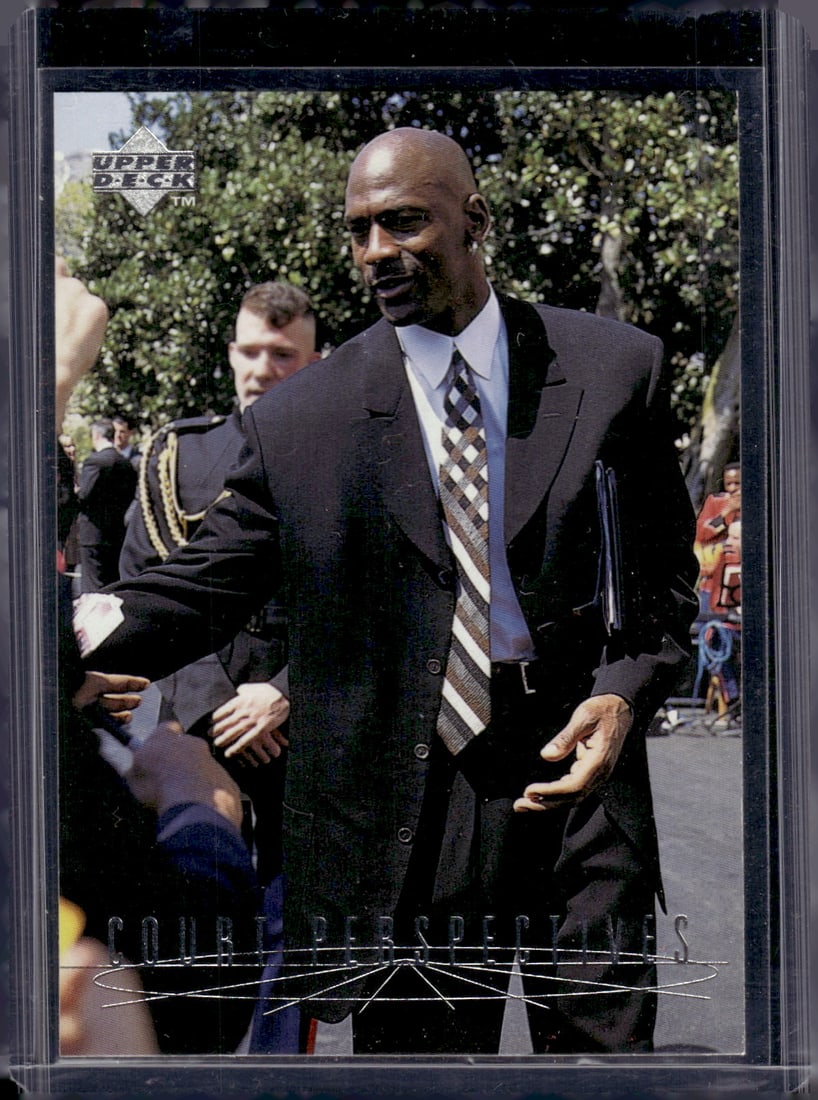 Michael Jordan Court Perspectives 1997-98 Upper Deck #165 Chicago Bulls: Upper Deck, Basketball NBA Trading & Sports Cards, Sports Cards for Sale Near Me, Chrome, Refractor, SP, SSP, Valuable Auction Memorabilia Lots Sold On Line, NBA Championship & Hall of Fame Player Car