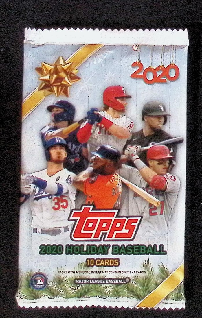 2020 Topps Holiday Baseball Mega Box Pack - MLB Trading Card (1 of 1)