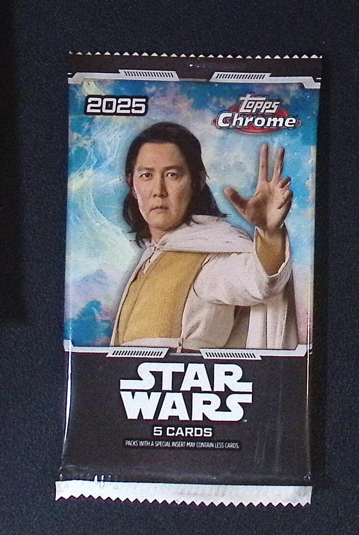 2025 Star Wars Topps Chrome Super Box Pack: Disney Topps Trading Cards of Movies & Television Shows, Refractors, Ray Waves, Numbered Rare Cards. Darth Vader, Luke Skywalker, Princess Leia, Mandalorian, Yoda, Grogu, Han Solo, Rebellion, Imperial