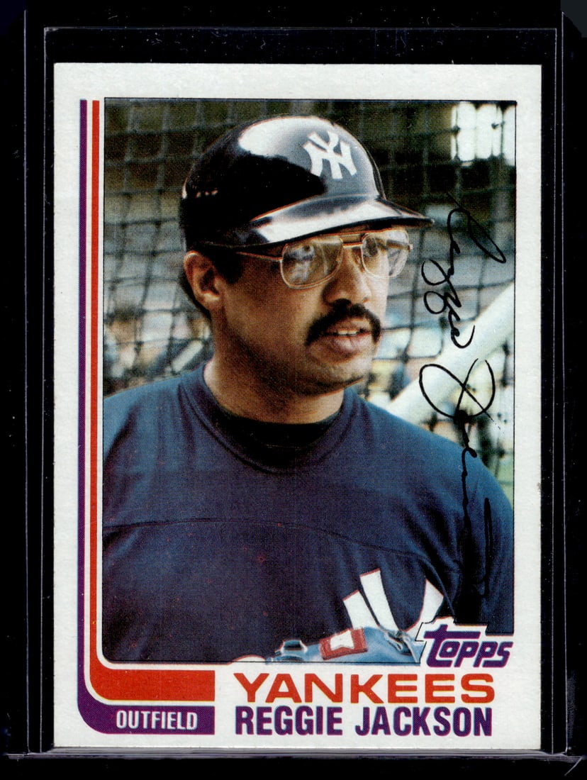 Reggie Jackson 1982 Topps #300 New York Yankees: Topps Baseball MLB Trading & Sports Cards, Sports Cards for Sale Near Me, World Series & Hall of Fame Players Memorabilia, Refractors, X-Fractors, Numbered, SP, SSP, Valuable Auction Memorabilia Lots 