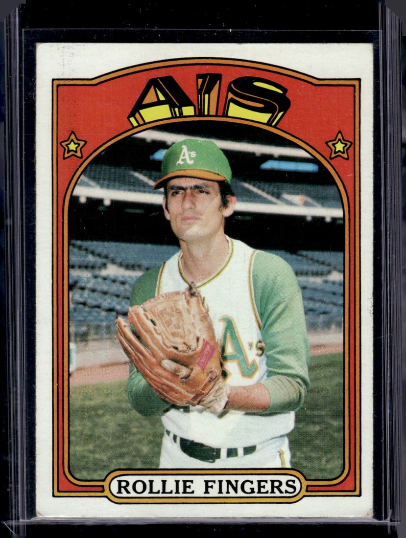 Rollie Fingers 1972 Topps #241 Oakland A's Vintage Baseball Card: Topps Baseball MLB Trading & Sports Cards, Sports Cards for Sale Near Me, World Series & Hall of Fame Players Memorabilia, Refractors, X-Fractors, Numbered, SP, SSP, Valuable Auction Memorabilia Lots 