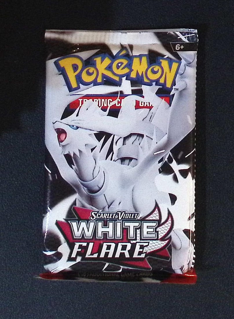 2025 Pokemon Scarlet & Violet White Flare 10 Card Booster Pack Charizard (1 of 1)