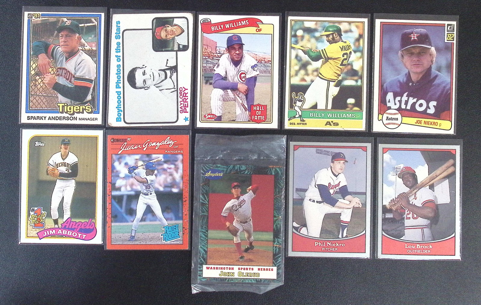 10 - Vintage Stars & Rookies Baseball Cards from the 1970's, 80's & 90's: Topps Baseball MLB Trading & Sports Cards, Sports Cards for Sale Near Me, World Series & Hall of Fame Players Memorabilia, Refractors, X-Fractors, Numbered, SP, SSP, Valuable Auction Memorabilia Lots 