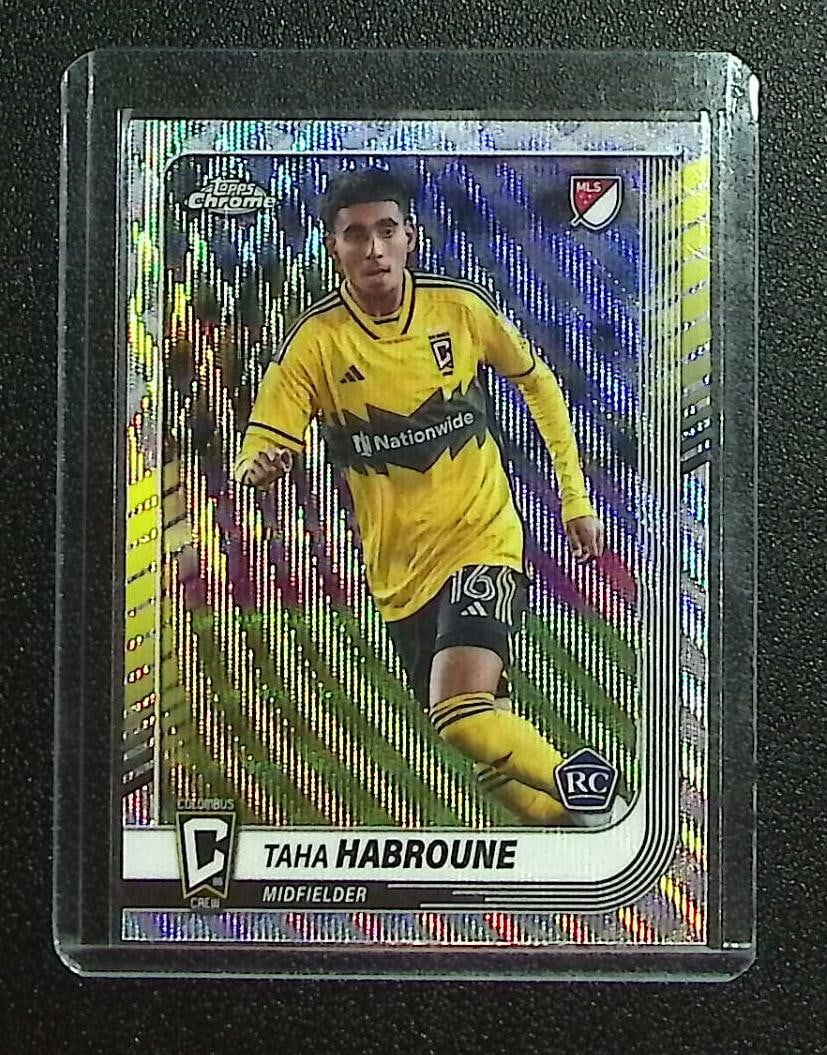 Taha Habroune Wave Refractor 2025 Topps Chrome MLS #104 (1 of 2)