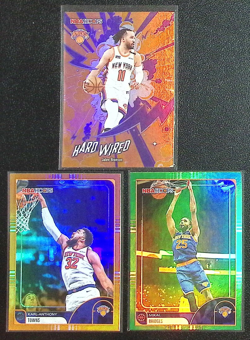 Lot of 3 New York Knicks 2025-26 NBA Hoops Orange & Green Foils. Brunson, KAT, Bridges: Topps Basketball NBA Trading & Sports Cards, Sports Cards for Sale Near Me, Chrome, Refractor, SP, SSP, Valuable Auction Memorabilia Lots Sold On Line, NBA Championship & Hall of Fame Player Cards