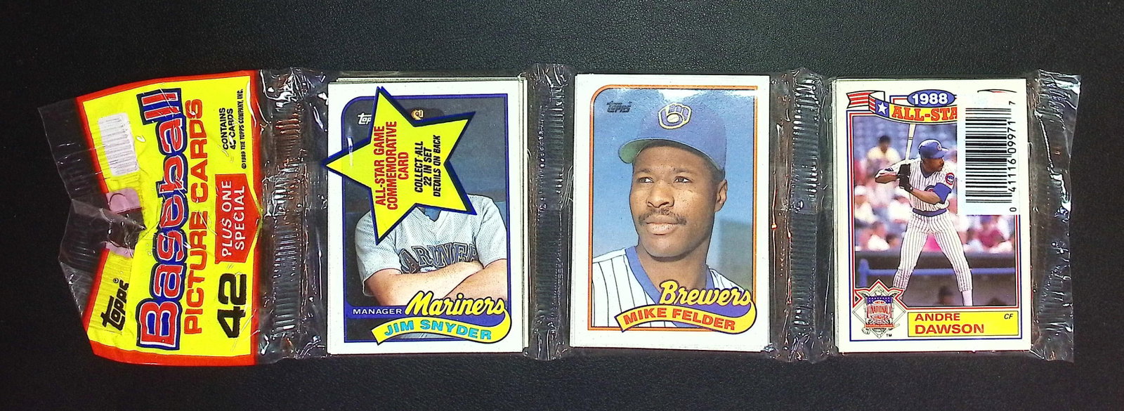 1989 Topps Baseball Cards Hanger Rack Pack 42 Cards Plus 1 Special Card You Receive the Pack: Topps Baseball MLB Trading & Sports Cards, Randy Johnson Rookie Card, Bo Jackson, Cal Ripken, Nolan Ryan, Craig Biggio Rookie Card, Dwight Gooden, Rickey Henderson, Paul Molitor, Allan Trammell, Robin