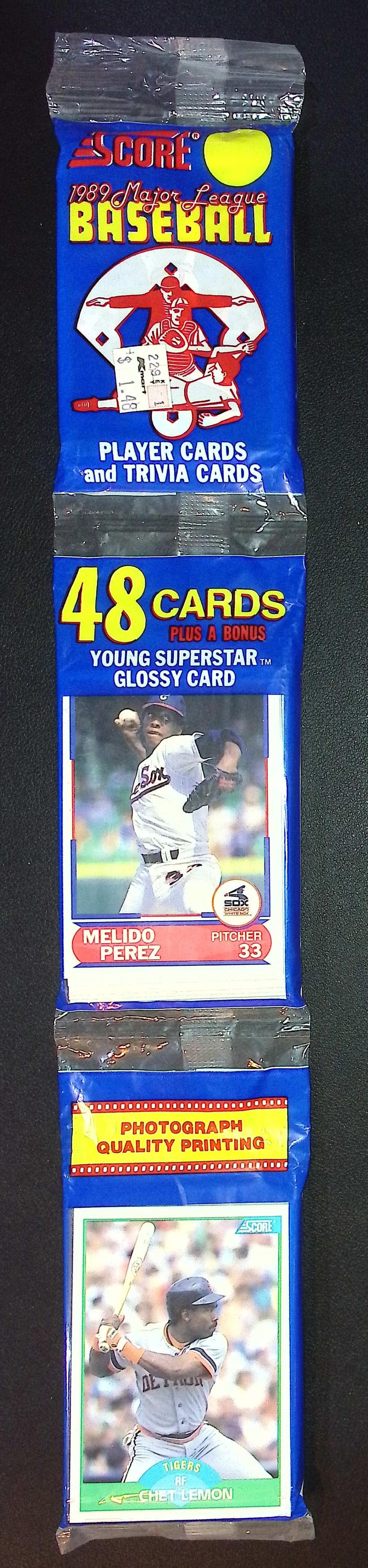1989 Score Series 1 RACK PACK Vintage Factory Sealed Ken Griffey, Jr. Rookie Season: Score Valuable Vintage Rookie Baseball MLB Trading Cards, Old Sports Cards for Sale Near Me, Rookie Cards In this Set Are Randy Johnson, Edgar Martinez, Craig Biggio, John Smoltz, Gary Sheffield, Worl