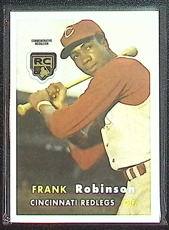 Frank Robinson Commemorative Rookie Logo Medallion 2020 Topps #RCR-FR Reds: Topps Baseball MLB Trading & Sports Cards, Sports Cards for Sale Near Me, World Series & Hall of Fame Players Memorabilia, Refractors, X-Fractors, Numbered, SP, SSP, Valuable Auction Memorabilia Lots 