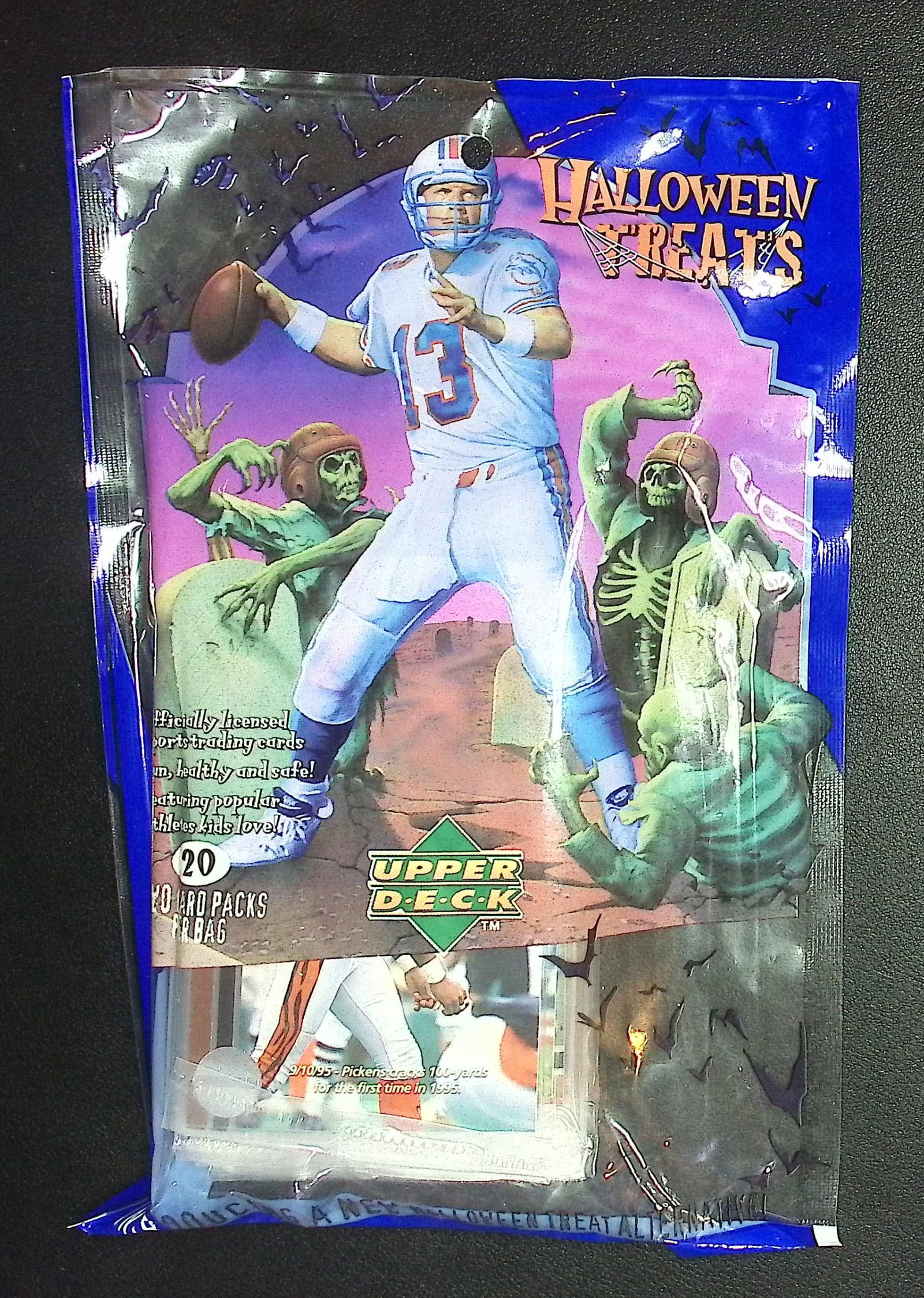 1996 Upper Deck Halloween Treat Football Hanger Bag: 20 Count of 2 Card Packs: Upper Deck Football NFL Trading & Sports Cards, Brett Favre Rookie Card, John Elway, Bo Jackson, Jerry Rice, Dan Marino, Deion Sanders, Old Sports Cards for Sale Near Me, Vintage Valuable Auction Comm
