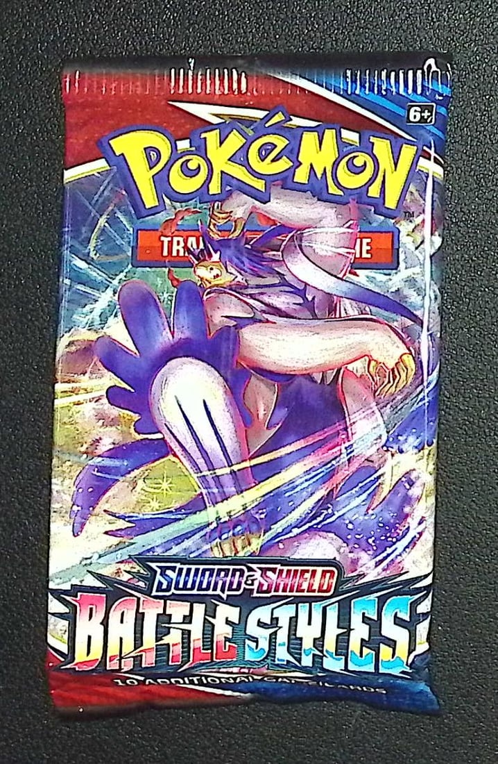 Pokemon Sword and Shield Battle Styles 10 Card Booster Pack Charizard Pikachu Holo Rare Cards (1 of 1)