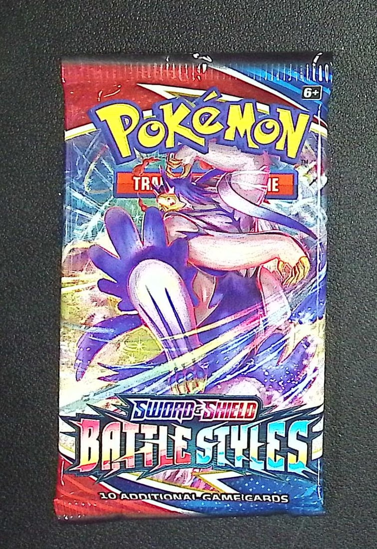 Pokemon Sword and Shield Battle Styles 10 Card Booster Pack Charizard Pikachu Holo Rare Cards: Pokemon Trading Card Game Cards, Charizard, Pikachu, Mewto, EX, Referse Holo, Holo Rare Cards, Secret Rare Cards, Full Art Cards, Evee, 3 Stars Ultra Rare Cards, Double Rare, Illustration Rare, Specia